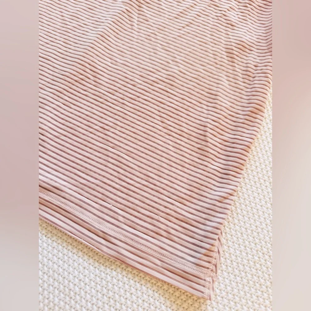 LULULEMON Pale Pink Striped Tank Top w Vented Split Back
